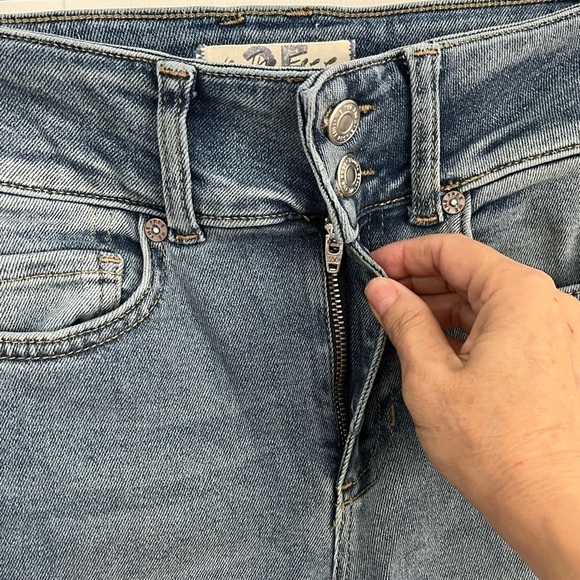 Free People We the Free Shayla Boot Cut Denim Blue Jeans Size 25 Western Rodeo - Picture 6 of 16